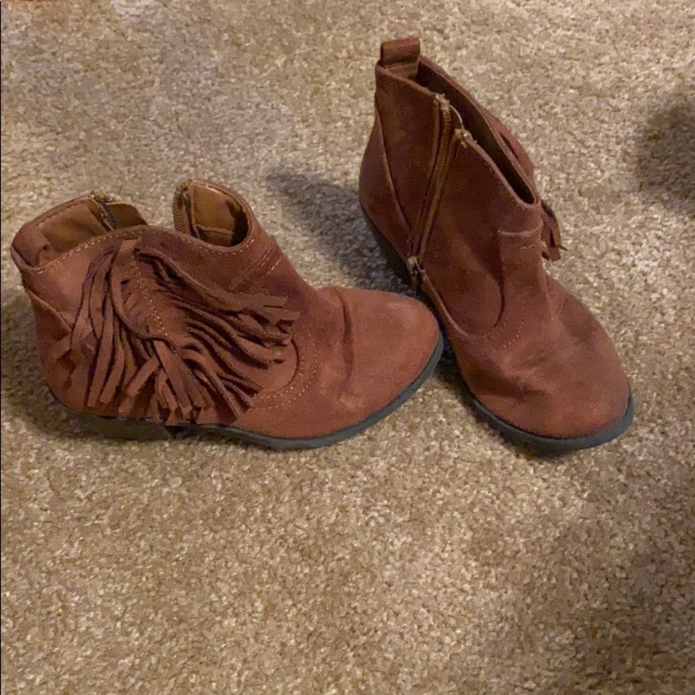 Girls brown dress boots